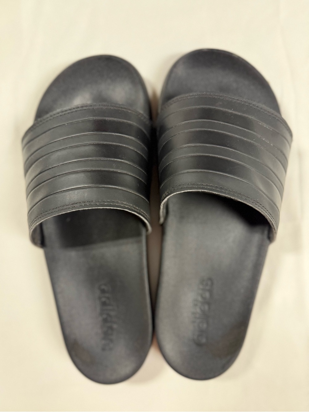 Adidas Adilette Comfort Black Slides Sandals Men’s 8 Women’s 9
